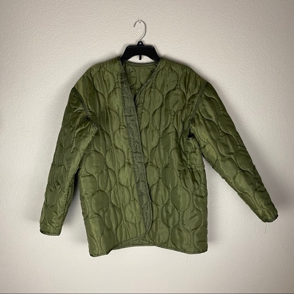 Green Army Under Jacket Size Medium